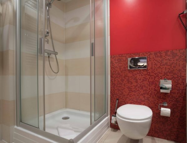 camera-single-baie-ramada-sibiu-1