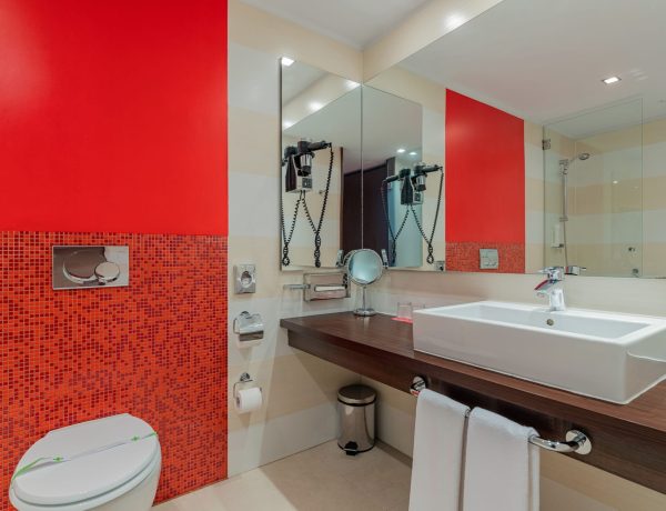 queen-standard-ramada-4