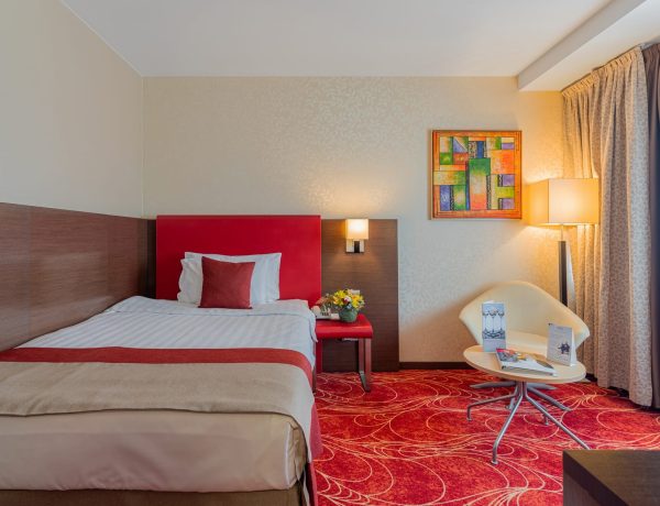 single-standard-room-ramada-1