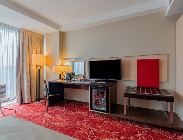 twin-standard-room-ramada-2